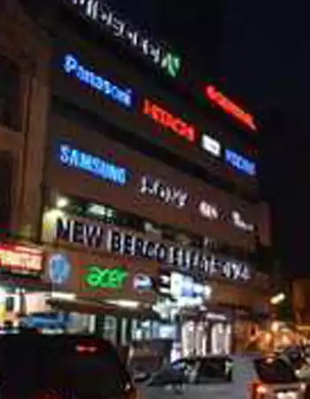 Savita Kakkar High Profile Indepenent Escorts